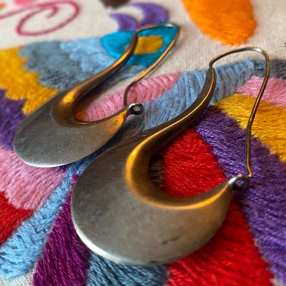 🌴Vintage Sterling Silver Modernist Hoop Earrings - Picture 2 of 4